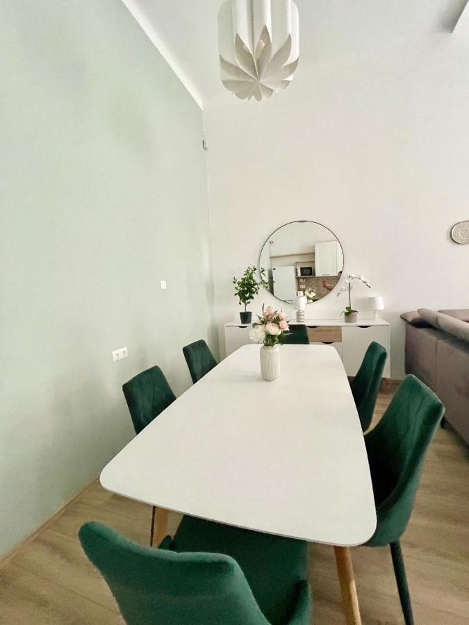 Design Luxury Asboth #Freeprkng Apartment Budapest Exterior photo